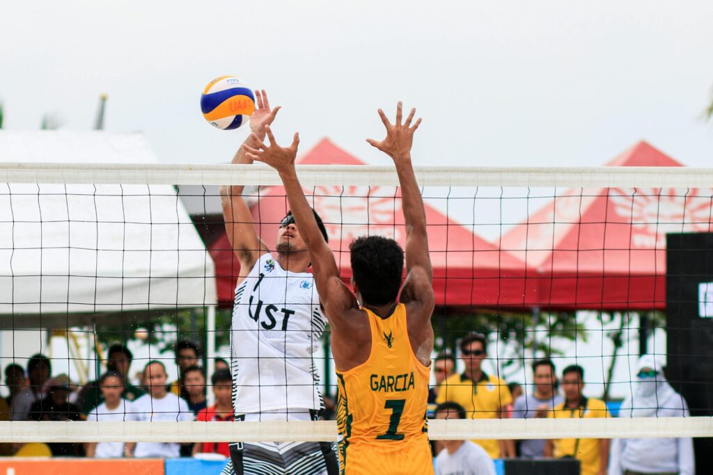Sportif jouant au volley capable de gérer son stress en compétition